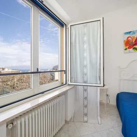 Lägenhet Yourhome - Corso Italia In