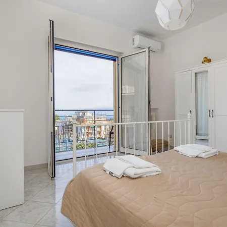 Yourhome - Corso Italia In Apartment Sorrento