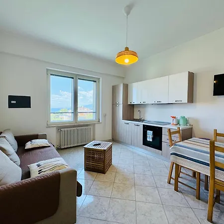 公寓 Yourhome - Corso Italia In 索伦托